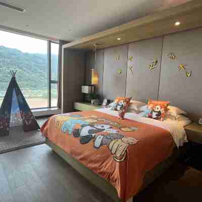 Lia Charlton Hotel Shutian Rooms