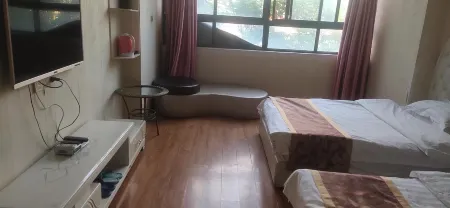 Xixian Yuanding Jinsheng Theme Hotel