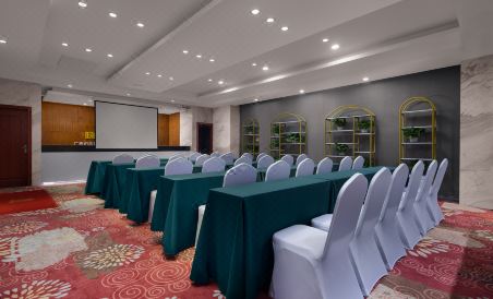 Qingtu Hotel (Renhe Road Subway Station Wuhan Happy Valley Branch) - Housity