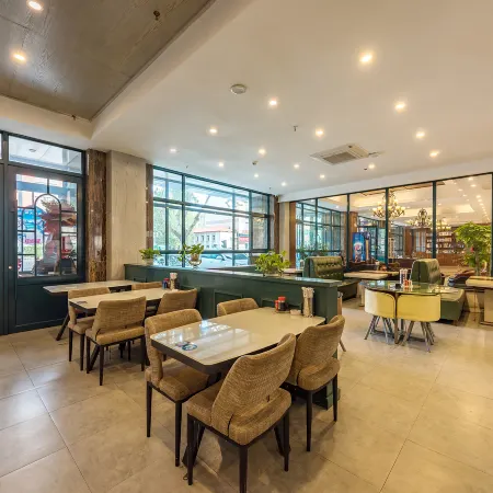 Chonpines Hotel (Qiqihar Railway Station Branch)