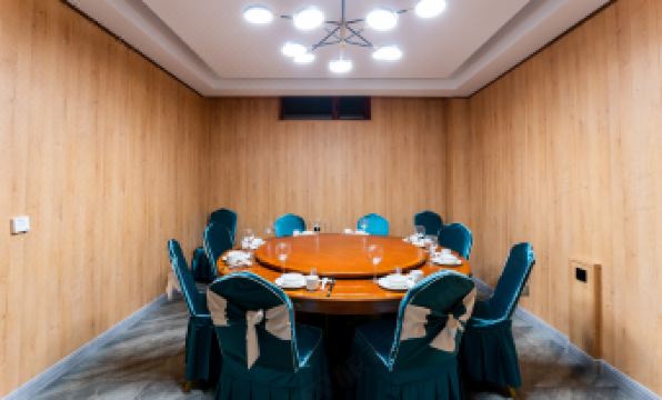 Hemuqi Mountain Villa