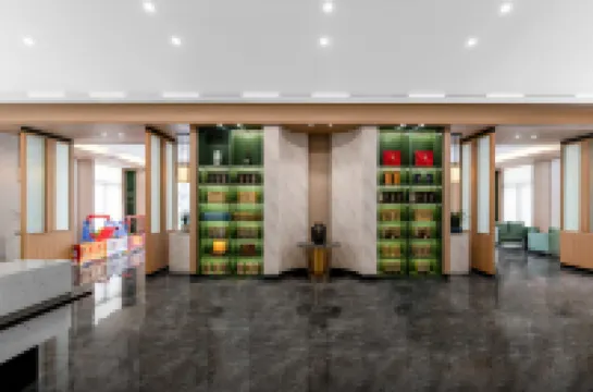 Emeishan Baiyin Hot Spring Smart Hotel