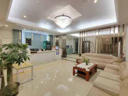 Yizhang Xingfucheng Hotel