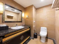 Xinhua Hotel Fairy Mountain Hotels near Chongqing Xiannvshan Airport