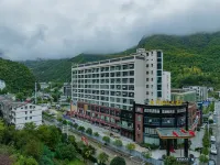 Shennongjia Chuyi International Hotel Hotels in der Nähe von Tielugou Mixinshuiqing Mountain Primitive Forest