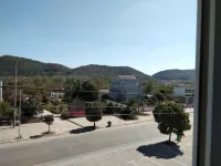 Baoshan Hotel (Hexian Shiyangzhen Branch)