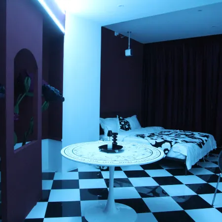 Lucky House