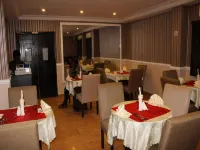 De Brass Suites Hotel Hotels in Okaka