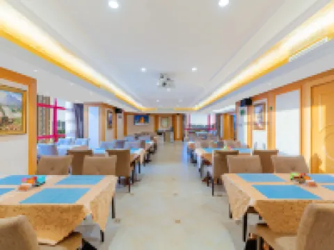 Vienna Hotel (Zhongshan Xingzhong Square Pedestrian Street Branch) Hotels in Zhongshan