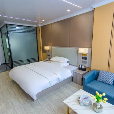 Ruifeng Hotel Hotels near Huahua World