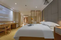 Lvchen Smart Hotel (Kunshan Zhangpu Branch) Отели рядом с достопримечательностью «Магазины Ван Кинглун»