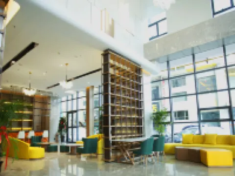 Grand Rezen Hotel Golmud Hotels in Golmud