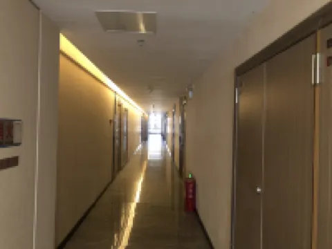 Guilin Fanfan Shexia Apartment (High-tech Wanda Plaza)