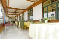 Jingbo Lake and You · First Seeing View B&B