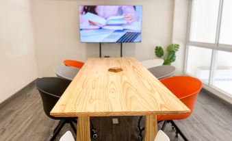 Circle Hostel&Cafe