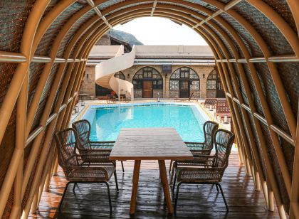 壺口瀑布古渡口民宿