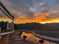 Sister Flower Inn Hotels in Fugong