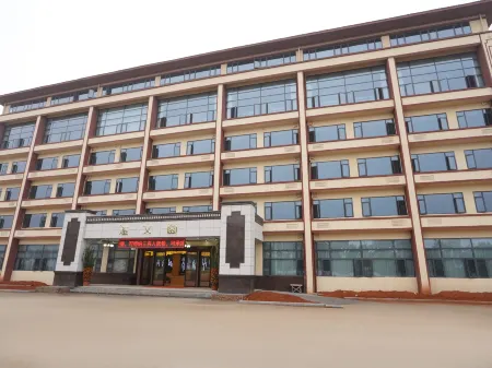 Wanzai Huiwenyuan Hotel