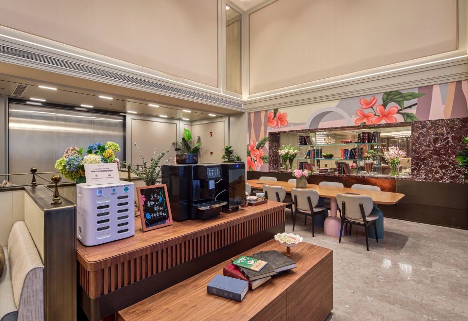 [Mercure 호텔의 프랑스식 로비 이미지]