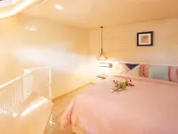 Liaoliaoxin Loft Hotel (Beijing Gulou Street) Hotels near Houhai