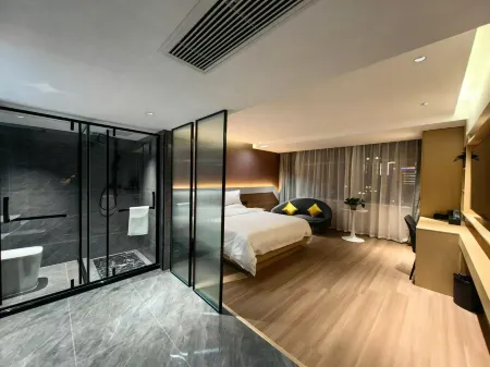 iu Hotel (Xihe County Fuxi Square)