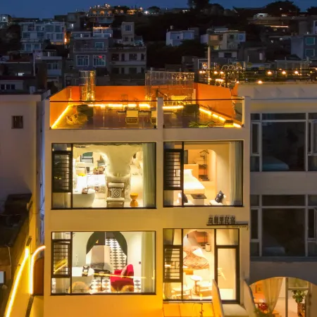 Lan Cuoli · Villa Sunset Rooftop - View Vacation Guesthouse (Nanmenwan Store)