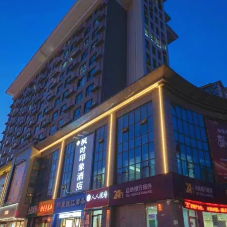 Maple hotel