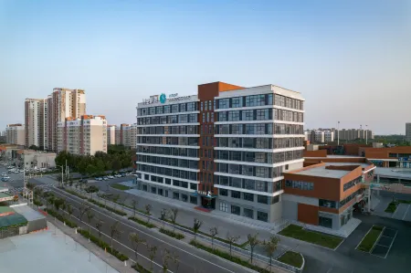 Ginza Jingsu Dongying Vocational College Store Отели рядом с достопримечательностью «Dongying Botanical Garden»