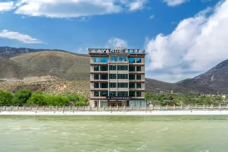 Lavande Hotel (Ganzi Batang Branch, National Highway 318)