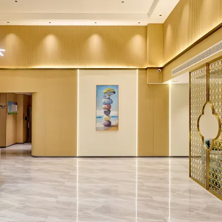 Huanman Hotel (Shicheng East Station)