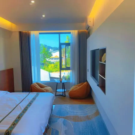 Courtyard-Style Boutique Stay (Pu'er High-Speed Railway Station)