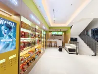 萬塔電競飯店（南充北站店）