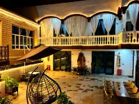 Pastoral Brushland - Balcony