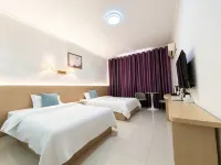 Mufeng Homestay (Luding Moxi Ancient Town) - 인 (Inns)