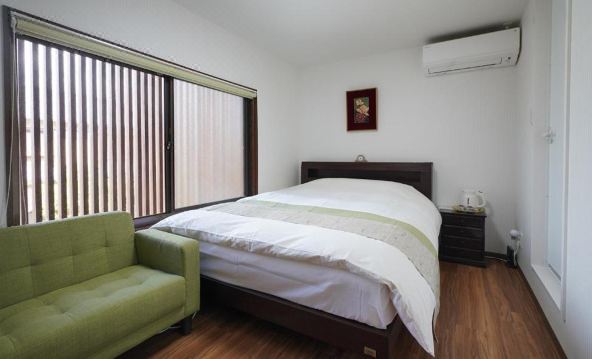 우지 티 인의 깔끔한 공용 공간