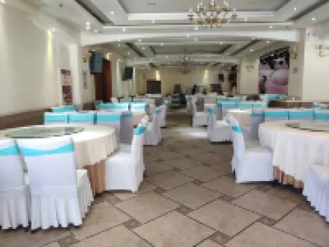 Shenglong International Hotel (Yan'an Railway Station) Hotels in Yan'an