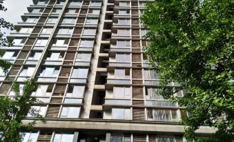 Chongqing Alijia Resort Apartment (Monument to the people's Liberation Hongyadong Store)
