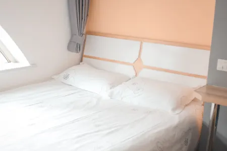 Weibo Inn (Shanghai Zhongshan Park)