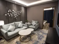 Jingde Shangpin Hotel (Beijing Daxing International Airport Demao Subway Station) Hotels near Daxing
