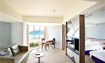 CT GREEN BAY HOT-SPRING HOTEL