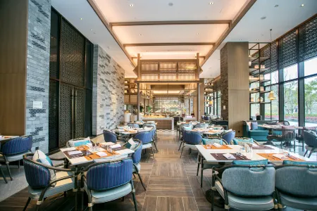 Steigenberger Guilin Отели рядом с достопримечательностью «Crown Cave»