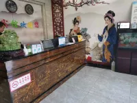 Zhoukou Qingyuan Hotel