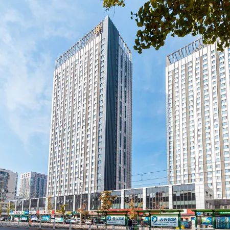 Yijia Apartment Hotel