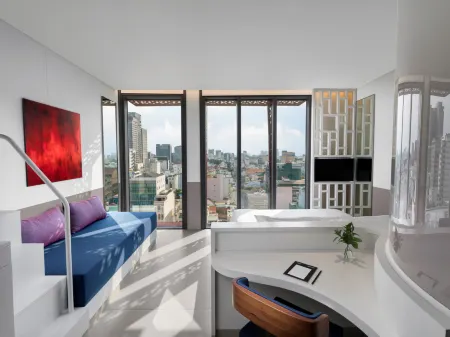Wink Hotel Saigon Centre - 24hrs Lifestyle Stay