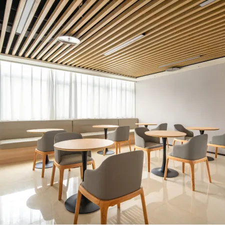 LE JU Hotel (Xinzheng Longhu Senda University Business Plaza) Отели рядом с достопримечательностью «Ван Император Цинь Цинь»