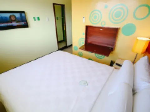 ゴー ホテルズ タクロバン タクロバンのホテル