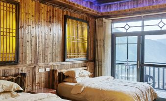 Ping an Old Local Inn in Longji Terraces (Seven Stars with Moon View Terrace)