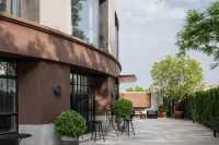 仟同飯店（北京環球影城度假區九棵樹地鐵站店） 國家法官學院附近的飯店