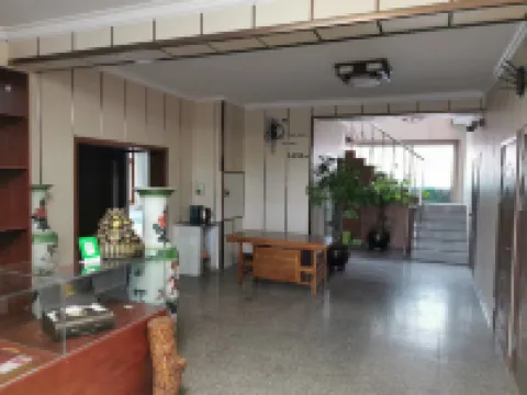 Yikang Farm House