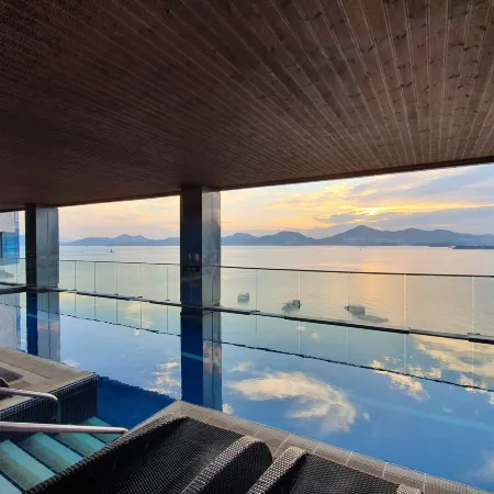 Hidden Bay Hotel